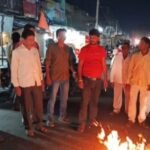 बलियापुर : मूलवासी के कार्यकर्ताओं ने कांग्रेस प्रभारी का फुंका पुतला