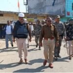 हजारीबाग : महाशिवरात्रि को लेकर डूमरौन गांव में फ्लैग मार्च और मॉक ड्रिल