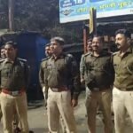 झरिया : नगर निगम चुनाव को लेकर झरिया में पुलिस का फ्लैग मार्च