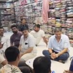 झरिया : बिजली- पानी के समस्या को लेकर जमसं महामंत्री अभिषेक सिंह ने व्यवसायी संघ के सदस्यों के साथ की बैठक