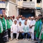 झरिया : मजदूर दिवस पर अंग वस्त्र देकर मजदूरों को किया गया सम्मानित