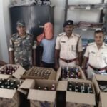 जामताड़ा : कोल्ड ड्रिंक दुकान से भारी मात्रा मे अवैध अंग्रेजी शराब- बीयर बरामद, दुकान संचालक गिरफ्तार