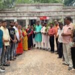 झरिया : भाजपा झरिया नगर अध्यक्ष अवधेश साव के नेतृत्व में बड़ा पोस्ट ऑफिस प्रांगण में किया गया पौधरोपण