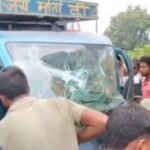 धनबाद : रॉन्ग साइड चल रहे स्कूल वैन के कारण सड़क हादसा, बाल-बाल बचे बच्चे