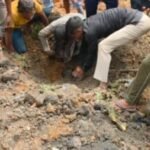 कतरास : मिट्टी का ढेर ढहने से मलवे में दबकर तीन की मौत, कई लोगों के दबे होने की आशंका